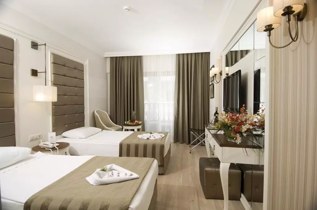 هتل آیدین بی فیموس